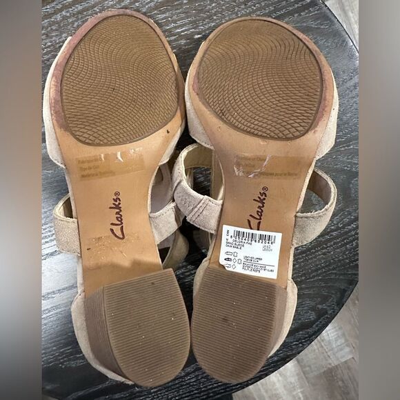 Clarks Deloria Fae (Sand Suede) Gladiator Sandal size 6 - Picture 6 of 7